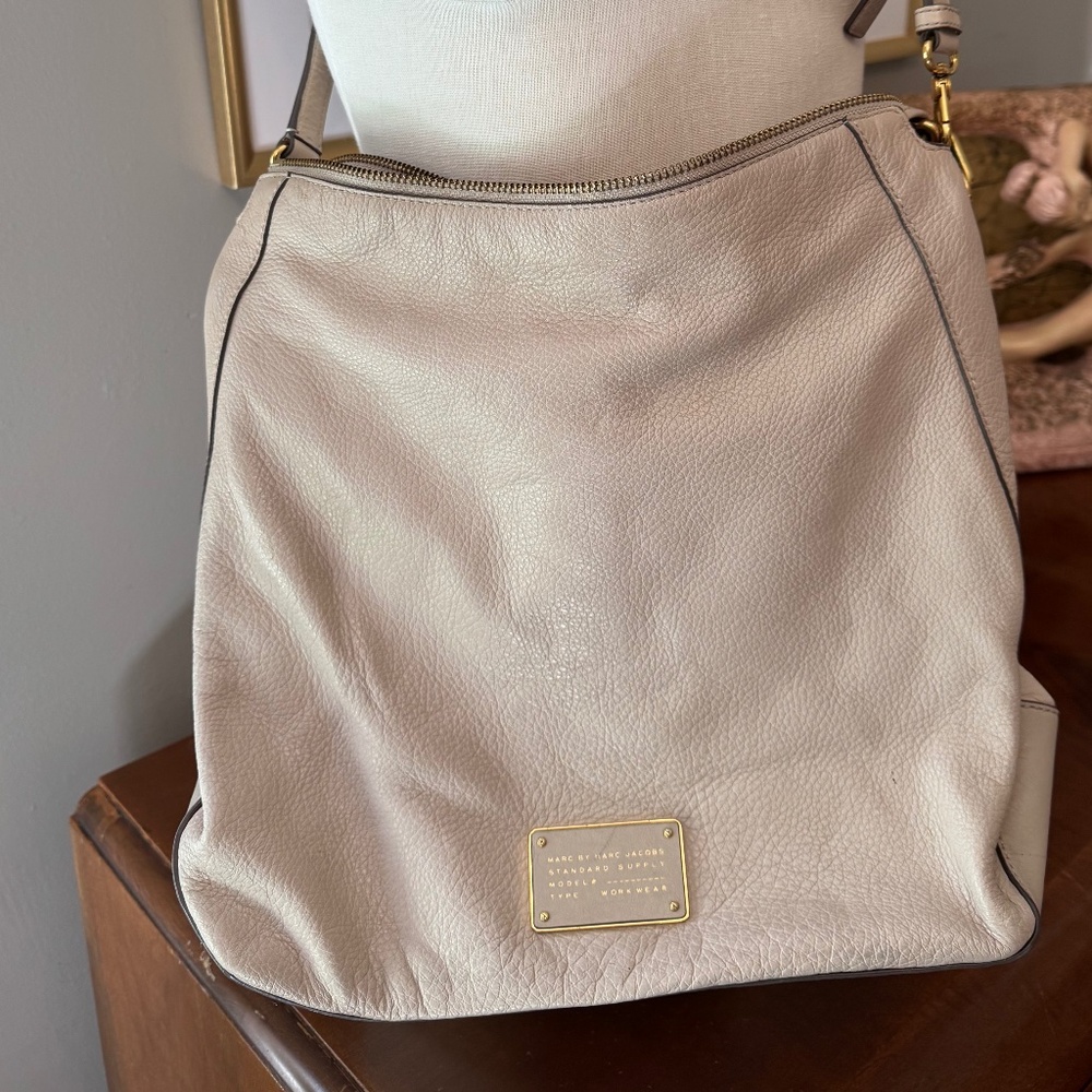 Marc by Marc Jacobs tan leather purse